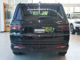 Jeep Wagoneer