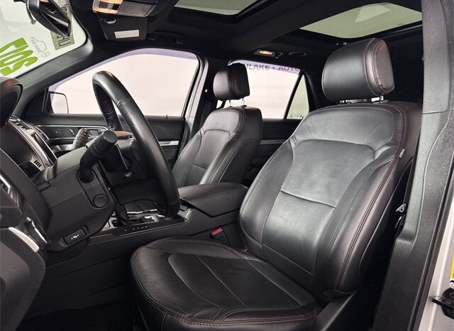 
								Ford Explorer full									