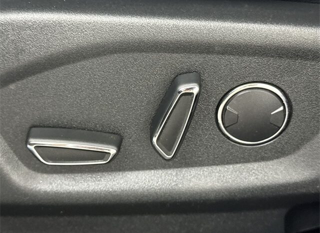 
								Ford Explorer full									