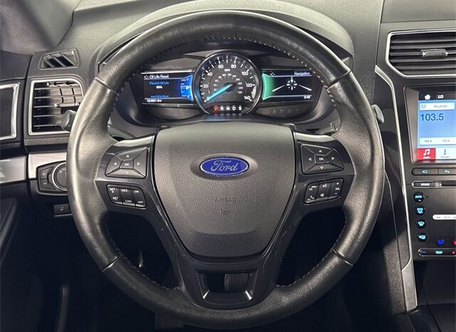 
								Ford Explorer full									