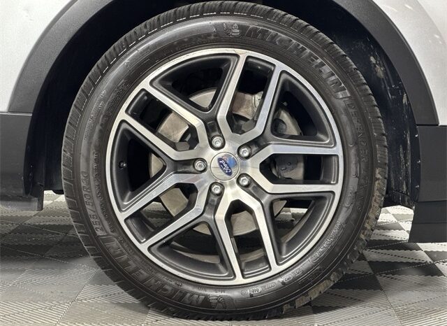 
								Ford Explorer full									