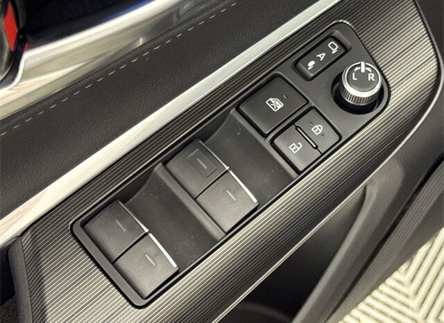 
								Toyota Venza full									