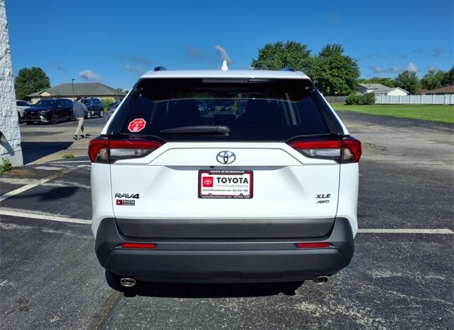
								Toyota RAV4 full									