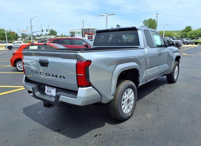 
 Toyota Tacoma full									