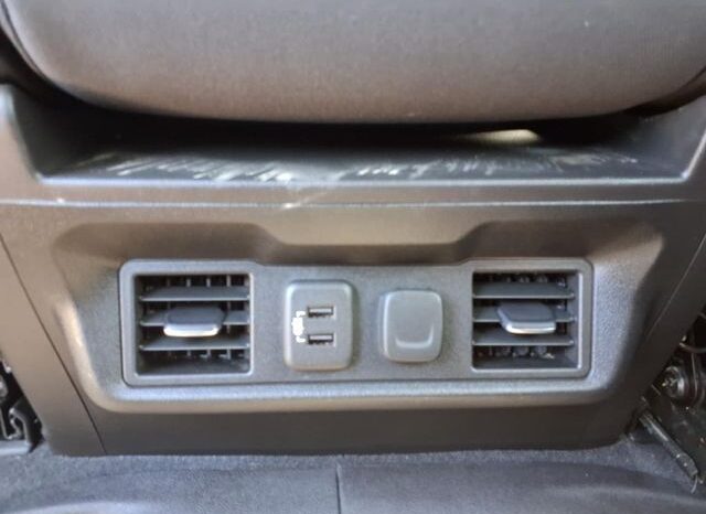 
 Chevrolet Silverado 1500 full									