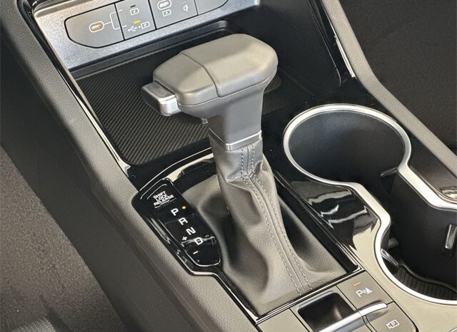 
 Kia K5 full									