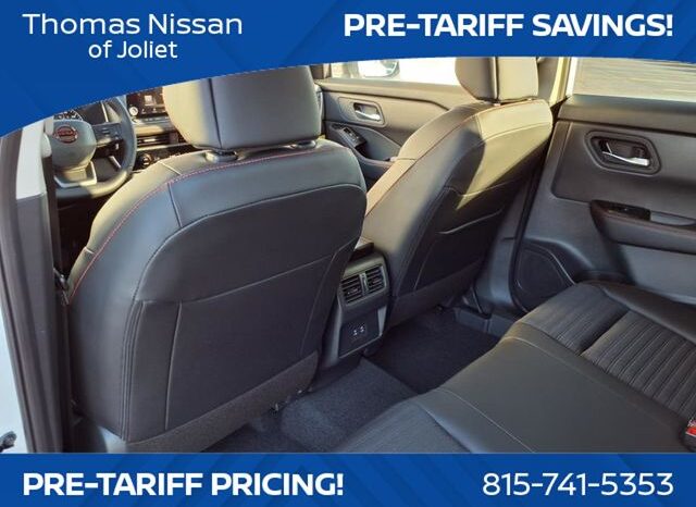 
								Nissan Rogue full									