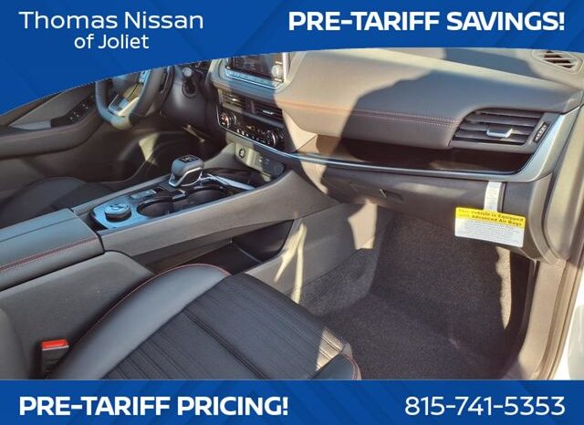 
								Nissan Rogue full									