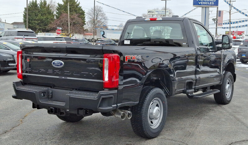 
 Ford Super Duty F-350 full									