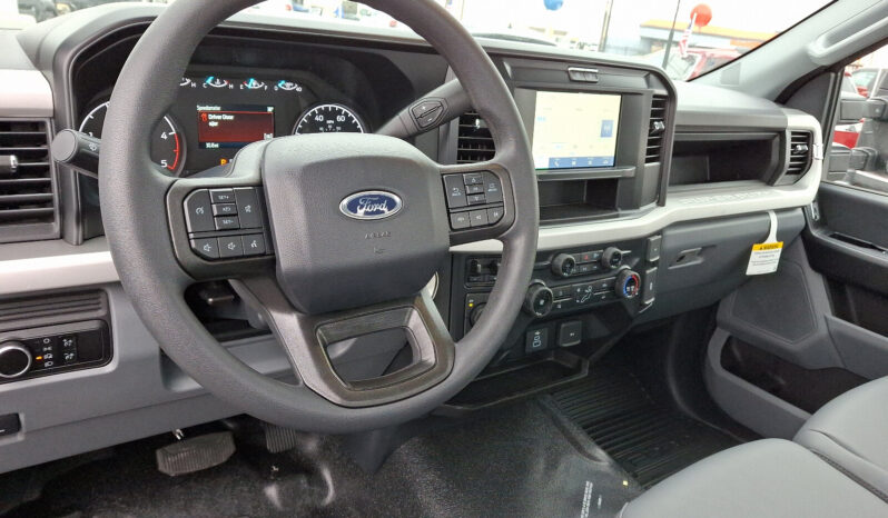 
 Ford Super Duty F-350 full									