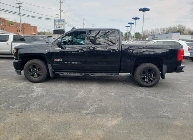
 Chevrolet Silverado 1500 full									