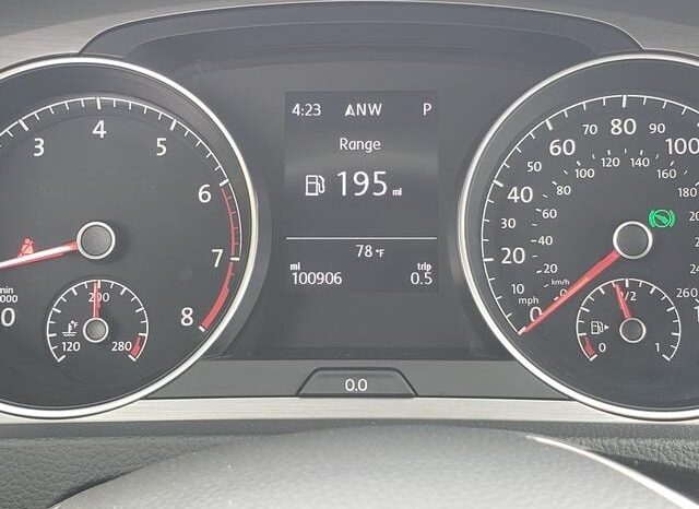 
 Volkswagen Golf full									