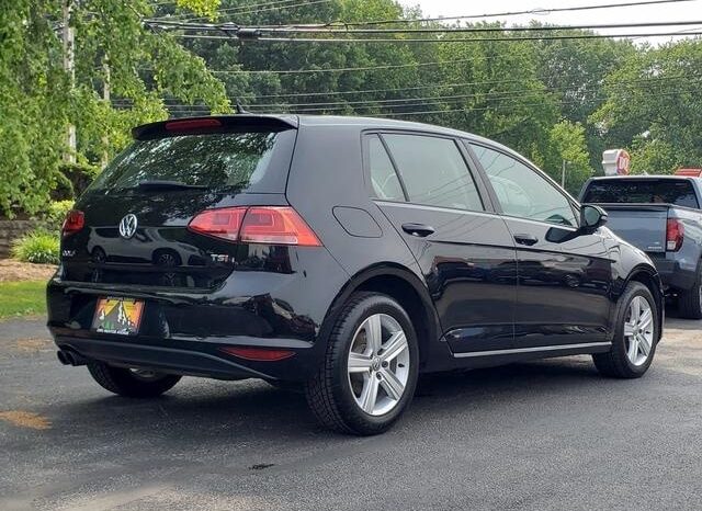
 Volkswagen Golf full									