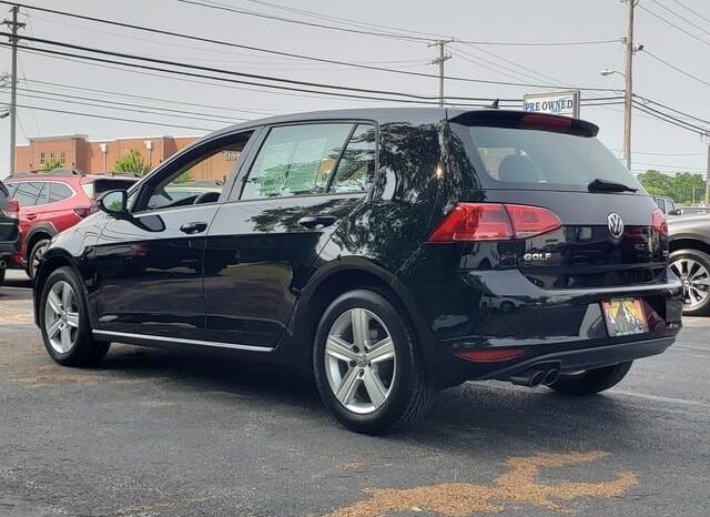 
 Volkswagen Golf full									