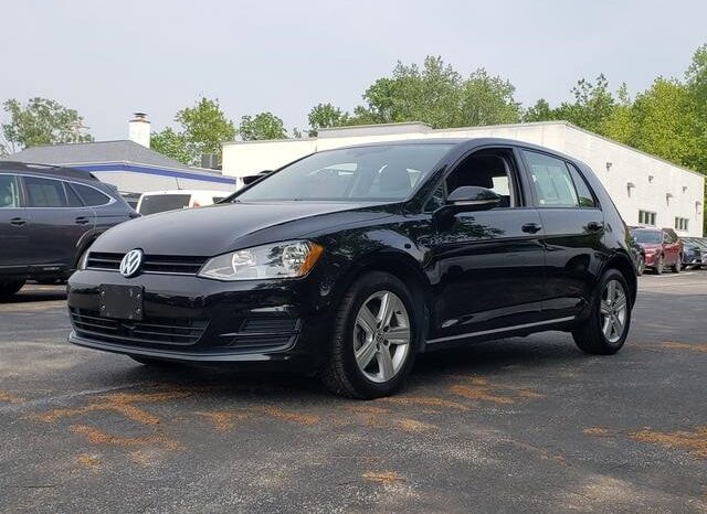 
 Volkswagen Golf full									
