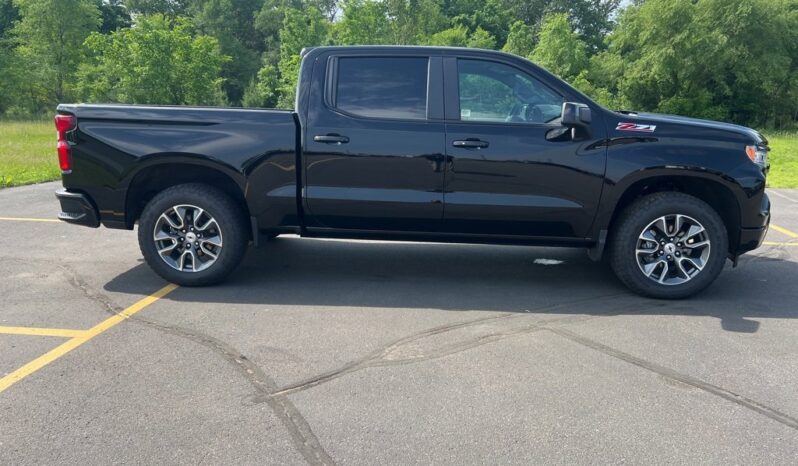 
 Chevrolet Silverado 1500 full									