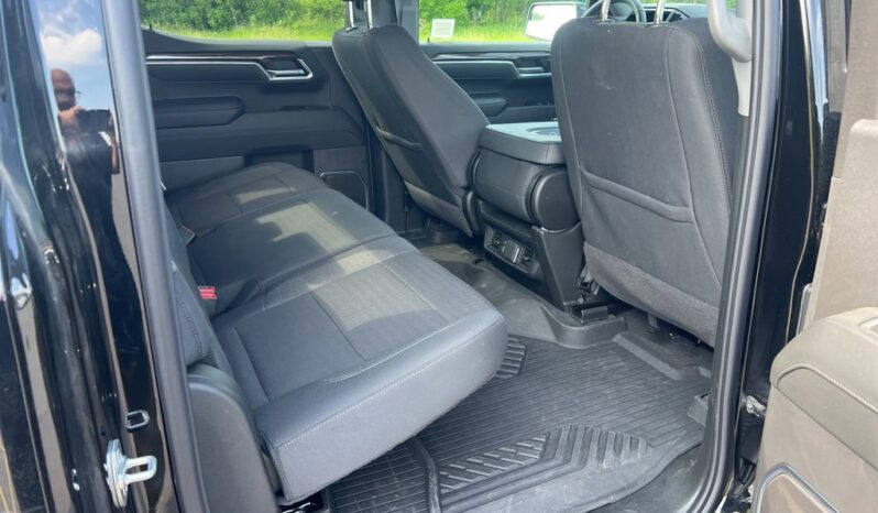 
 Chevrolet Silverado 1500 full									