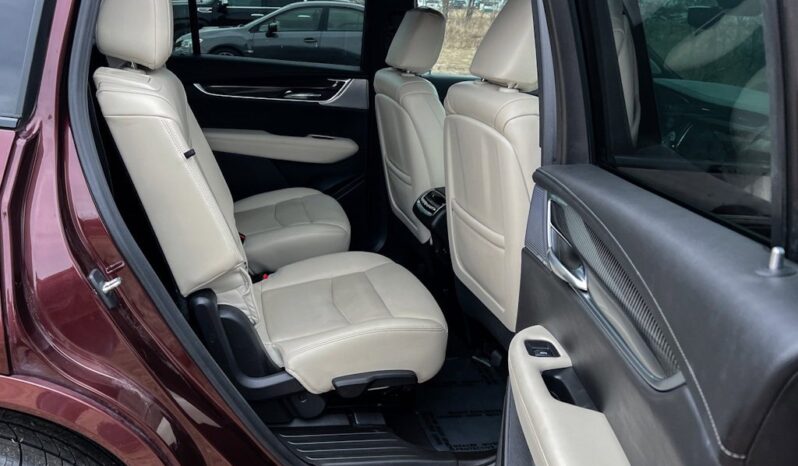 
 Cadillac XT6 full									