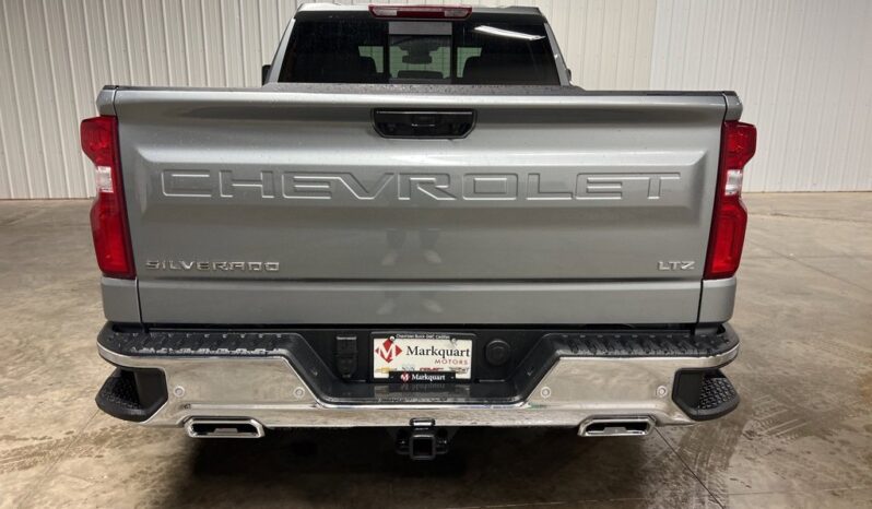 
 Chevrolet Silverado 1500 full									