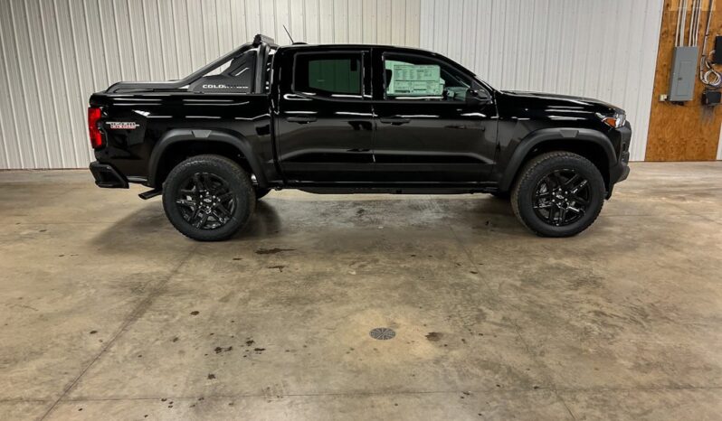 
 Chevrolet Colorado full									