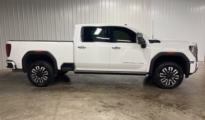 
 GMC Sierra 3500 HD full									