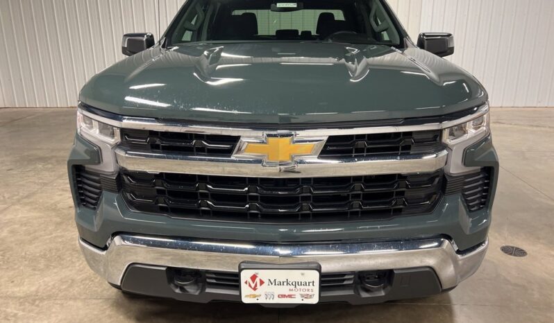 
 Chevrolet Silverado 1500 full									