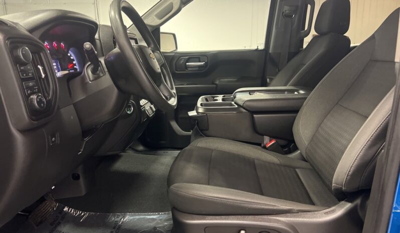 
 Chevrolet Silverado 1500 full									