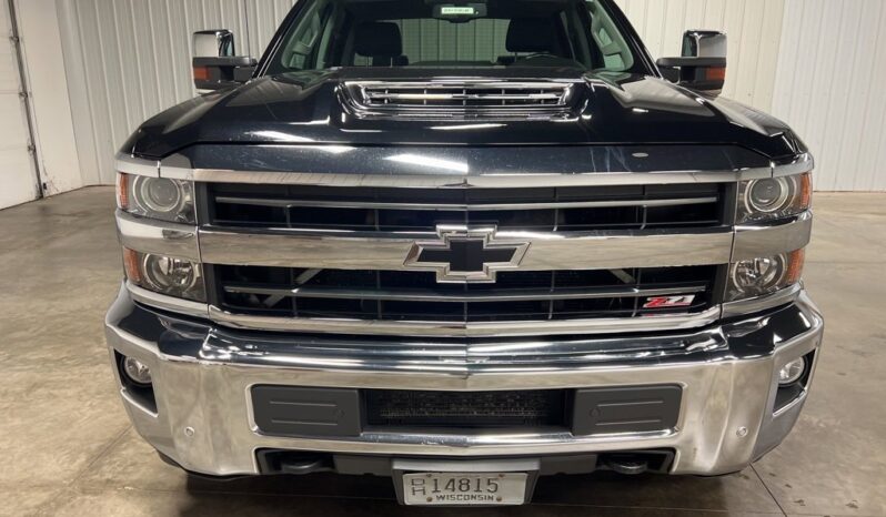 
 Chevrolet Silverado 3500 HD full									