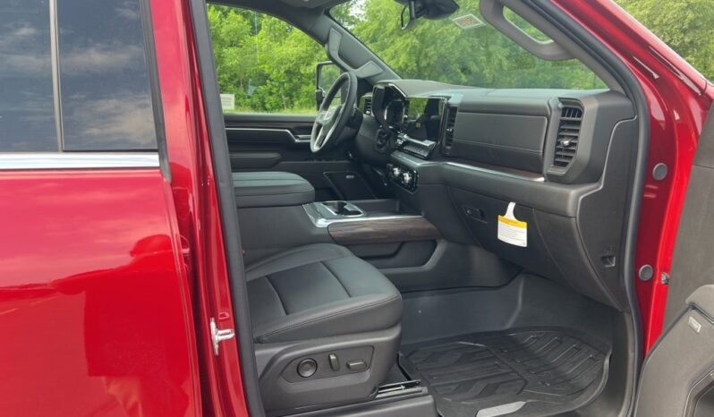 
 GMC Sierra 2500 HD full									