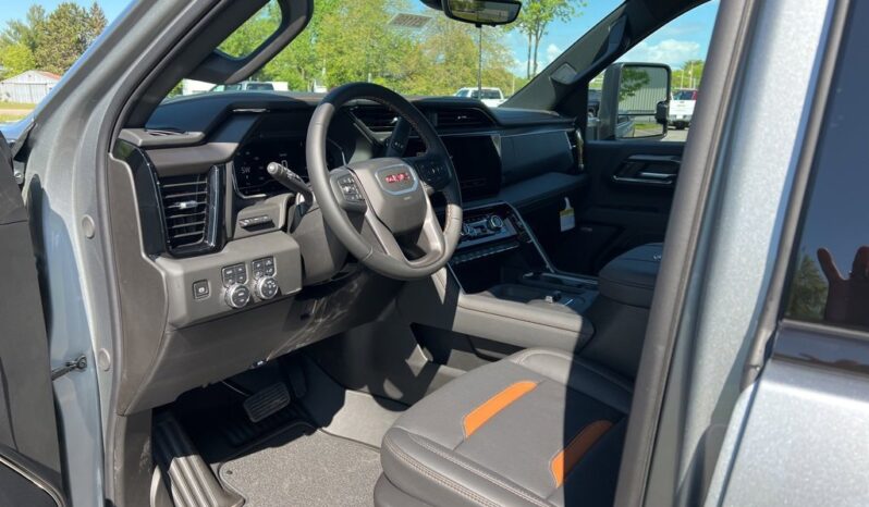 
 GMC Sierra 2500 HD full									