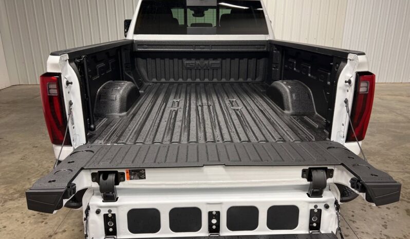 
 GMC Sierra 2500 HD full									