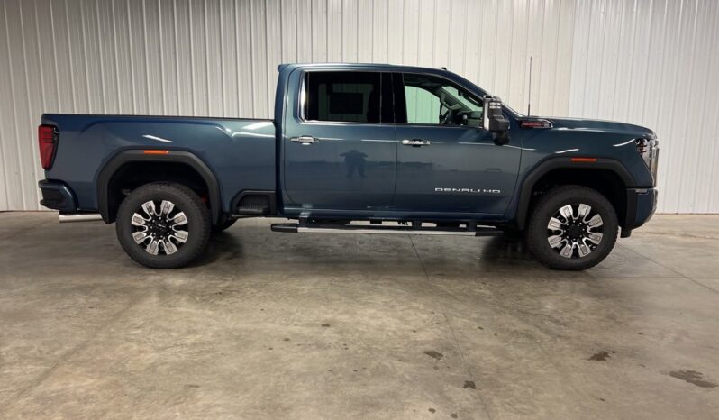 
 GMC Sierra 2500 HD full									