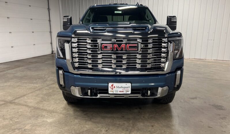 
 GMC Sierra 2500 HD full									