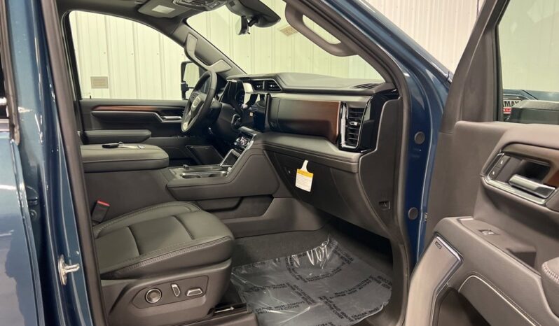 
 GMC Sierra 2500 HD full									
