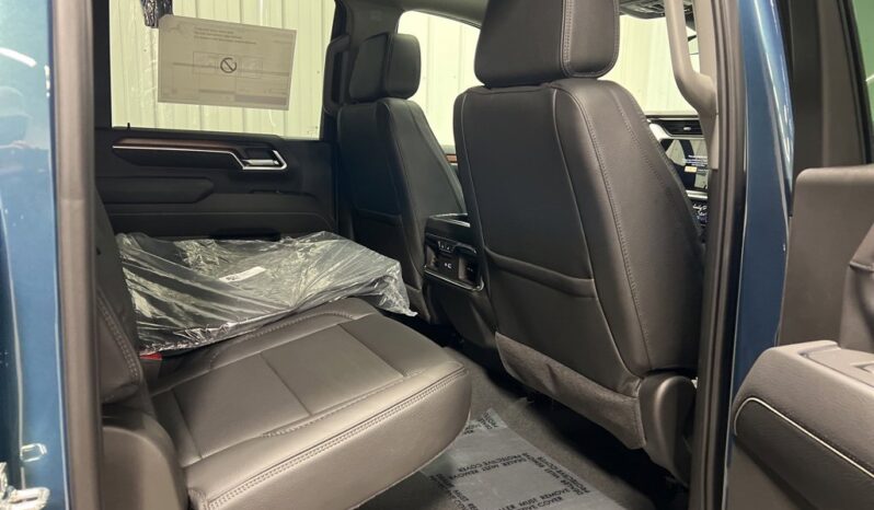 
 GMC Sierra 2500 HD full									
