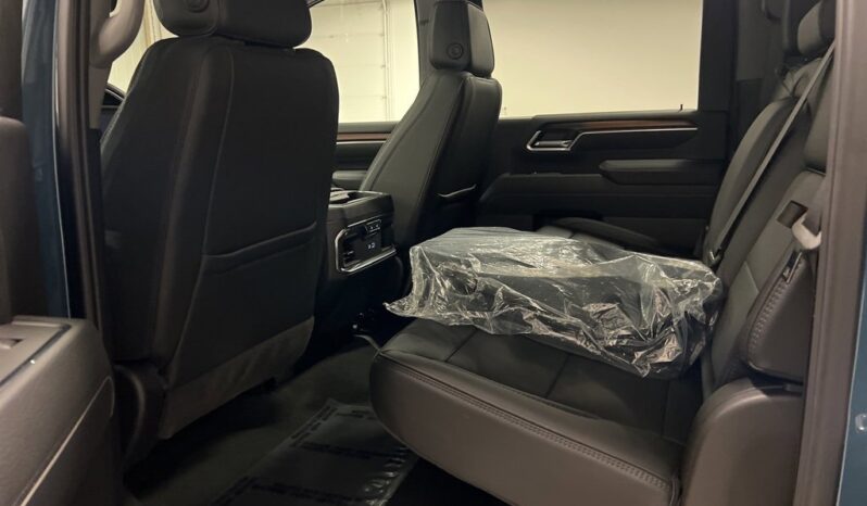 
 GMC Sierra 2500 HD full									