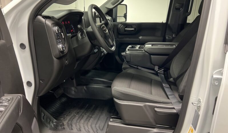 
 GMC Sierra 2500 HD full									