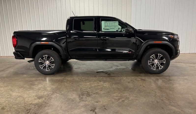 
 GMC Canyon full									
