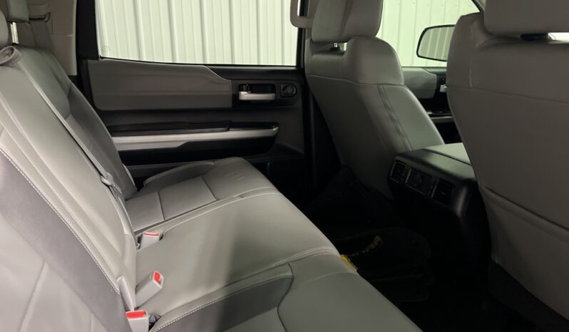 
 Toyota Tundra full									