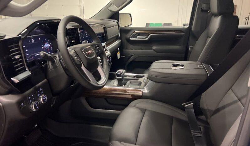 
 GMC Sierra 1500 full									