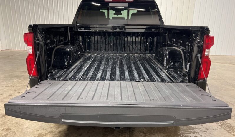 
 Chevrolet Silverado 1500 full									