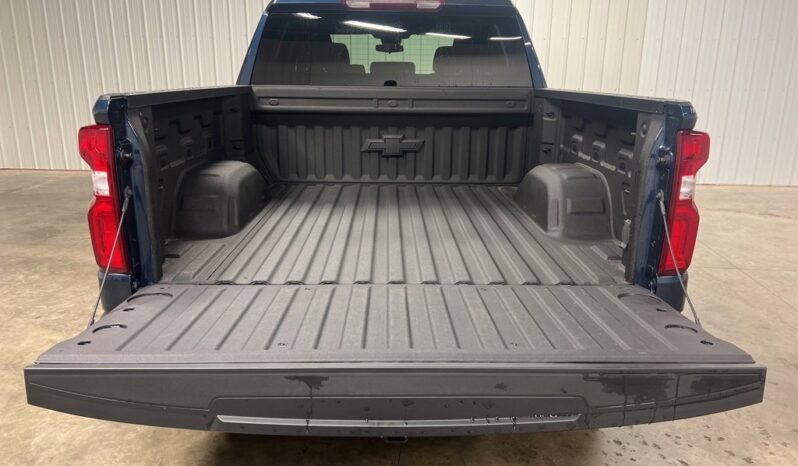 
 Chevrolet Silverado 1500 full									