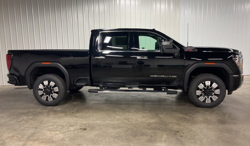 
 GMC Sierra 2500 HD full									