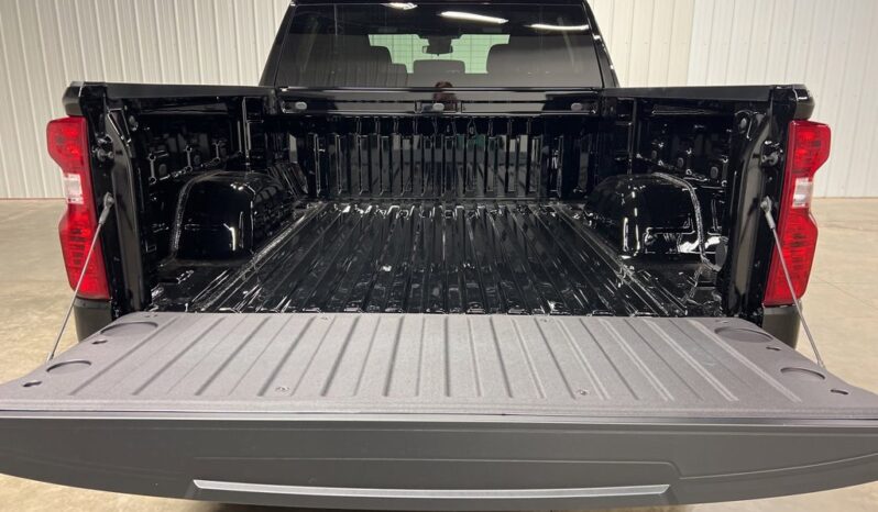 
 Chevrolet Silverado 1500 full									