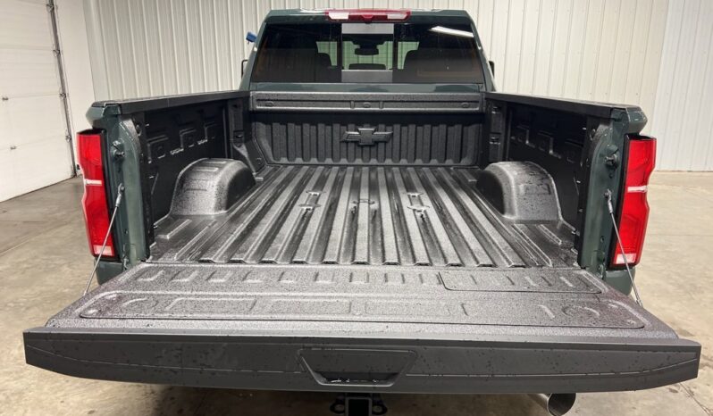 
 Chevrolet Silverado 2500 HD full									