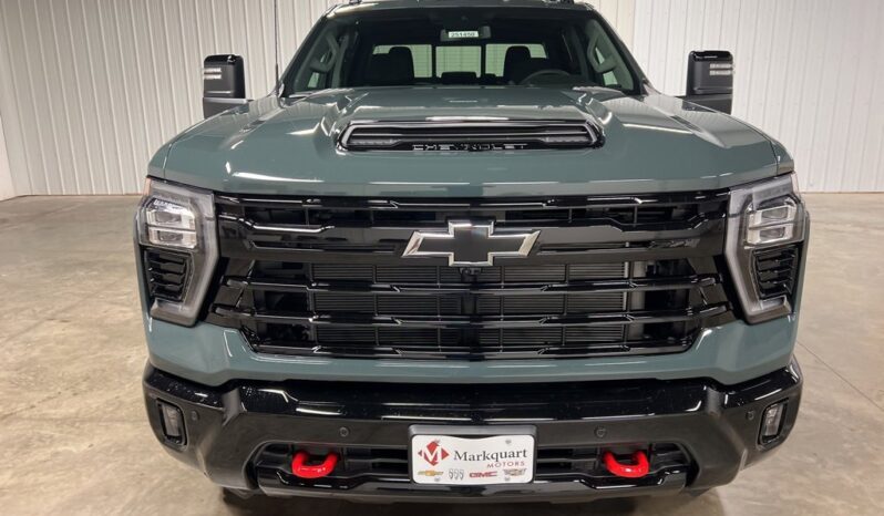 
 Chevrolet Silverado 2500 HD full									