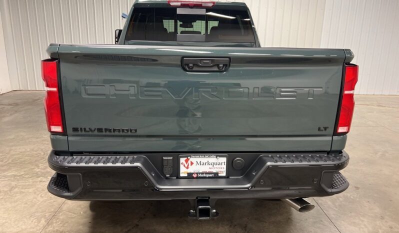 
 Chevrolet Silverado 2500 HD full									