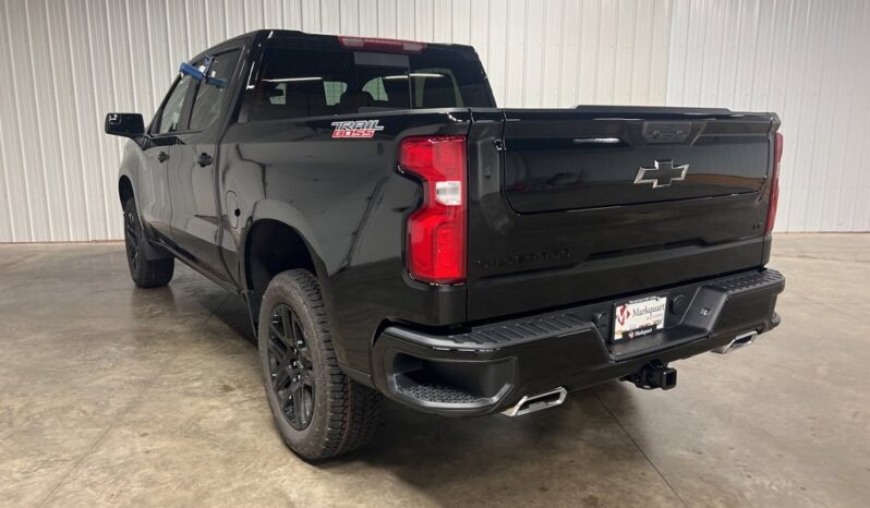 
 Chevrolet Silverado 1500 full									