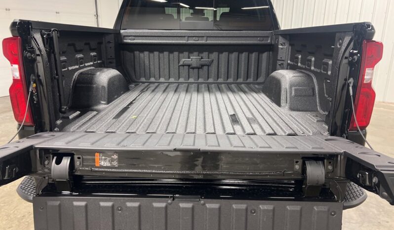 
 Chevrolet Silverado 1500 full									