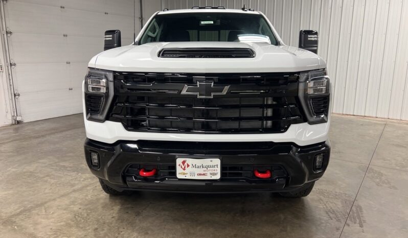 
 Chevrolet Silverado 2500 HD full									